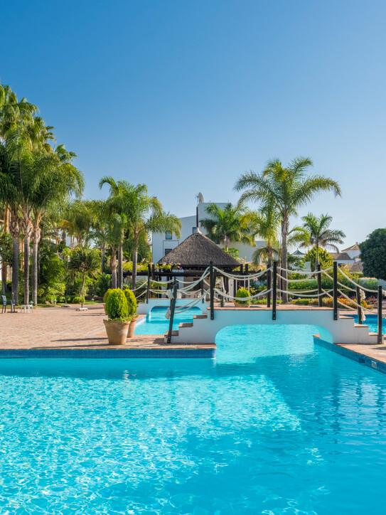 Duplex Penthouse in Marina Puente Romano