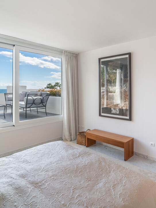 Duplex Penthouse in Marina Puente Romano