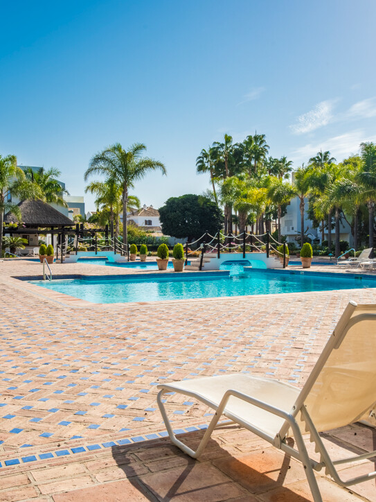 Duplex Penthouse in Marina Puente Romano