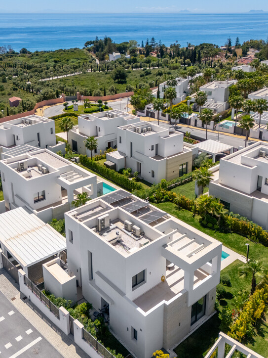 Villa in La Finca de Marbella, Marbella East