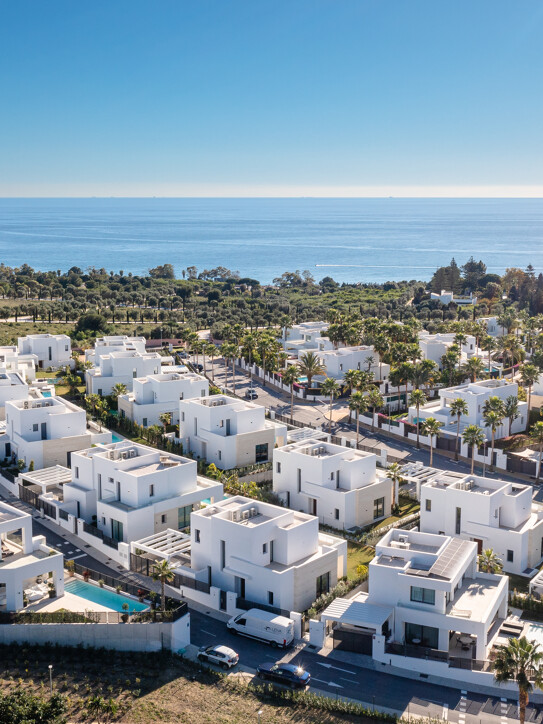 Villa in La Finca de Marbella, Marbella East