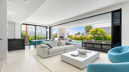 Villa in La Finca de Marbella, Marbella East