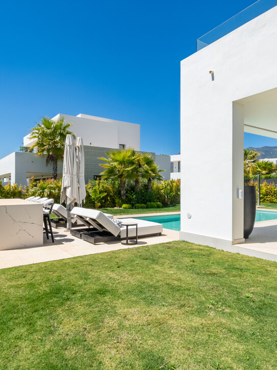 Villa in La Finca de Marbella, Marbella East