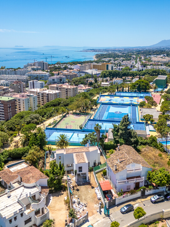 Villa in Huerta Belón, Marbella
