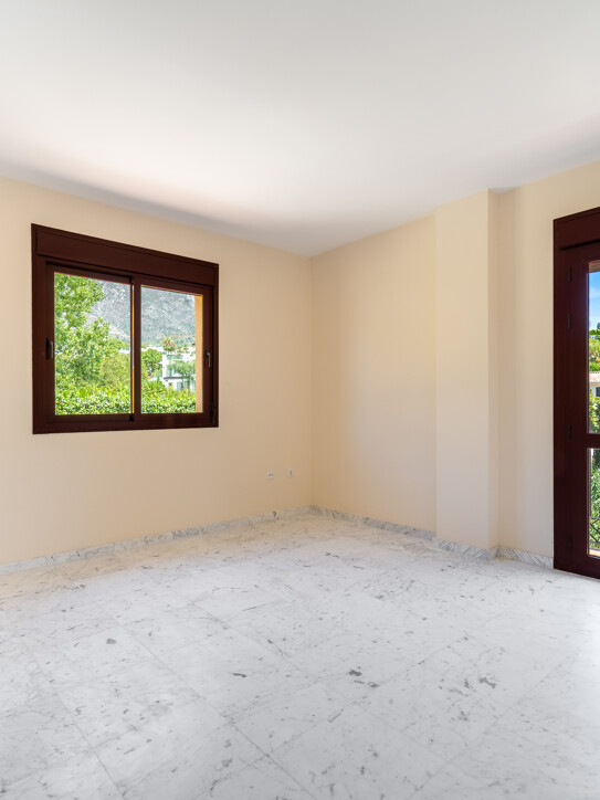 Semi Detached townhouse in Marbella Golden Mile