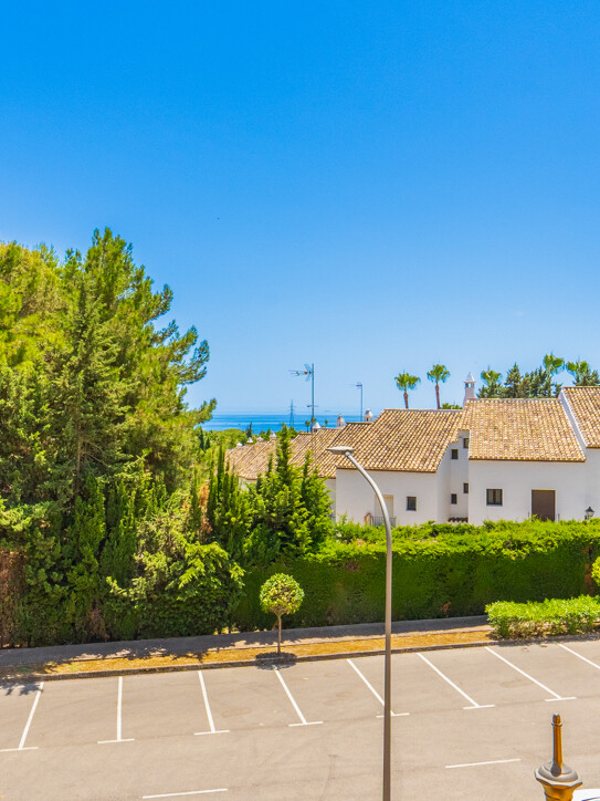 Semi Detached townhouse in Marbella Golden Mile