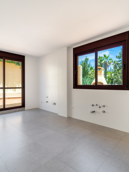 Semi Detached townhouse in Marbella Golden Mile