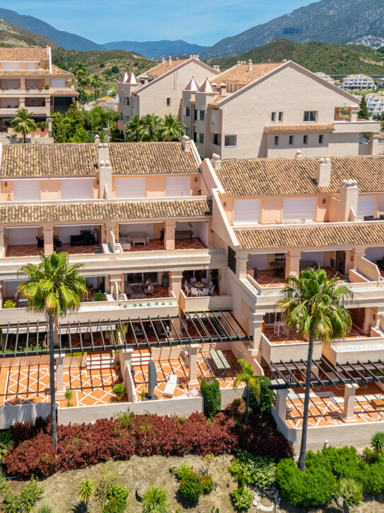 Apartment in Nueva Andalucía