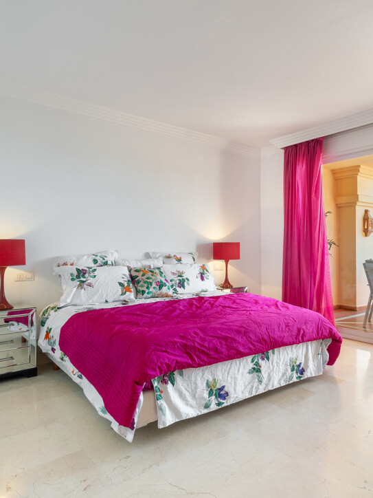 Apartment in Nueva Andalucía