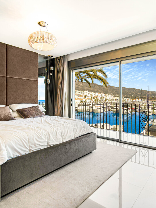 Penthouse in Puerto Banús
