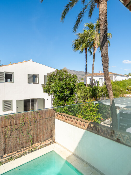 Semi Detached Villa in Marbella Golden Mile