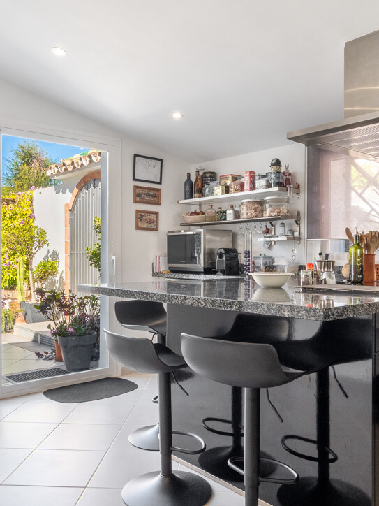 Semi Detached Villa in Marbella Golden Mile