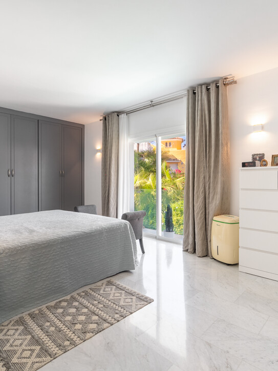 Semi Detached Villa in Marbella Golden Mile