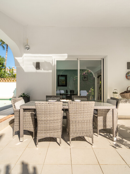 Semi Detached Villa in Marbella Golden Mile