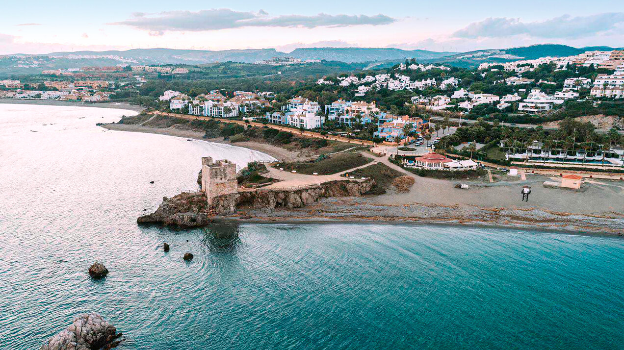 Solemar, contemporary apartments with amazing seaviews in Casares Beach.