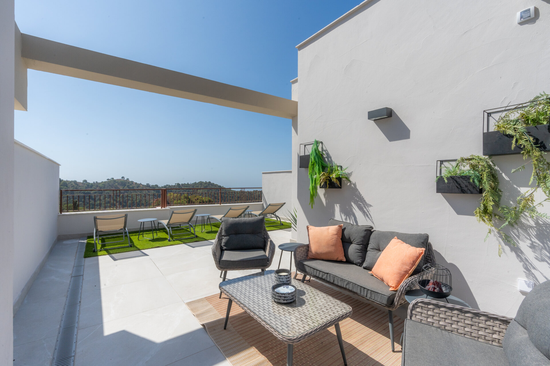 Almazara Views, contemporary townhouses fully integrated in nature.