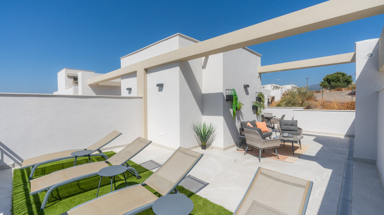 Almazara Views, contemporary townhouses fully integrated in nature.