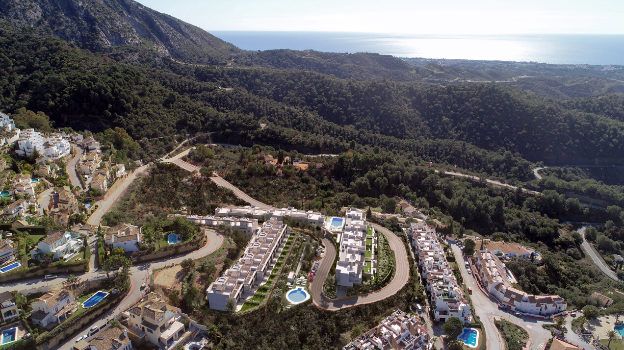 Almazara Views, contemporary townhouses fully integrated in nature.