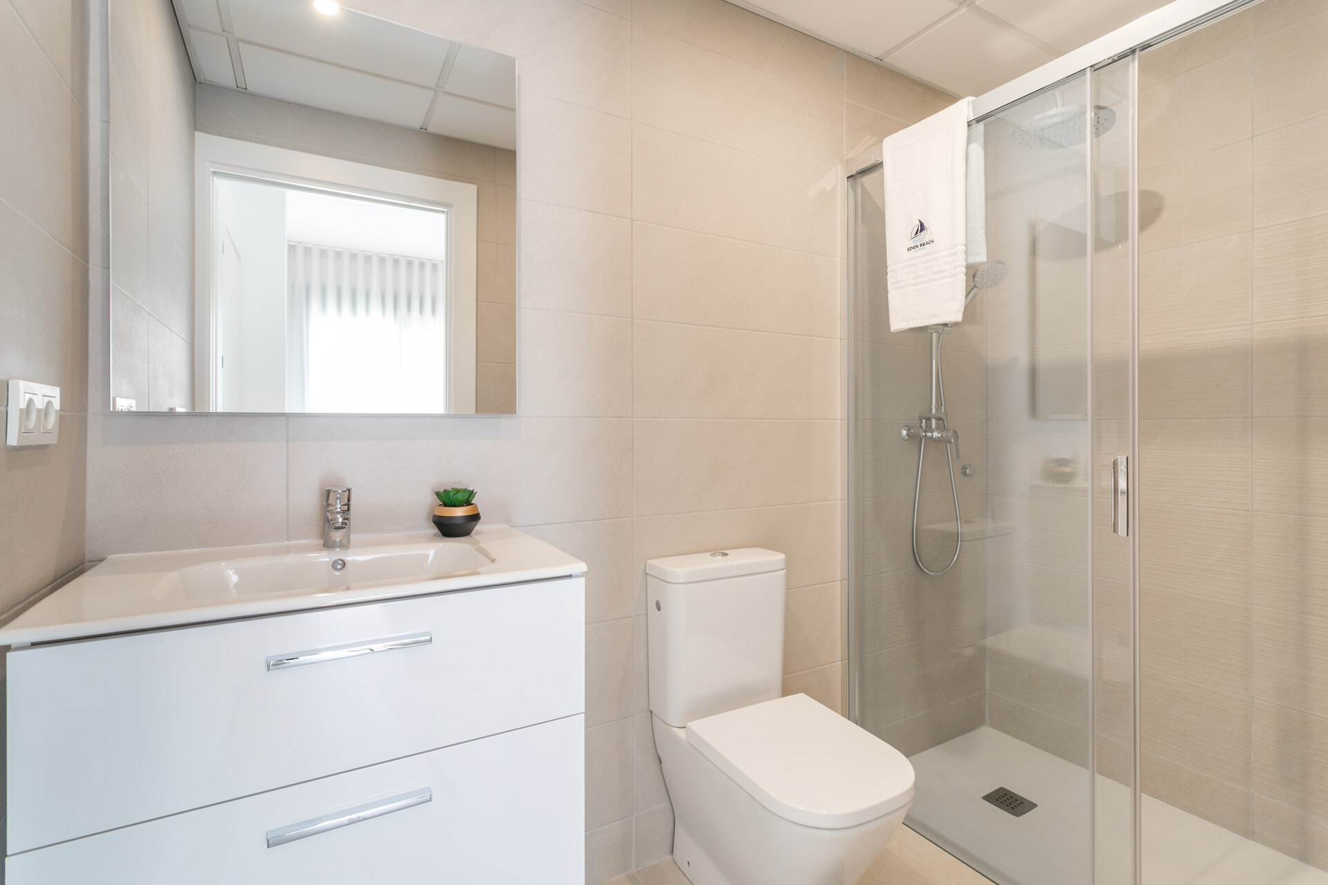 Eden Beach, apartamentos con vistas al mar cerca de la playa en Torrevieja