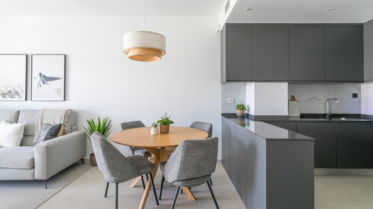 Eden Beach, apartments with sea views near the beach in Torrevieja