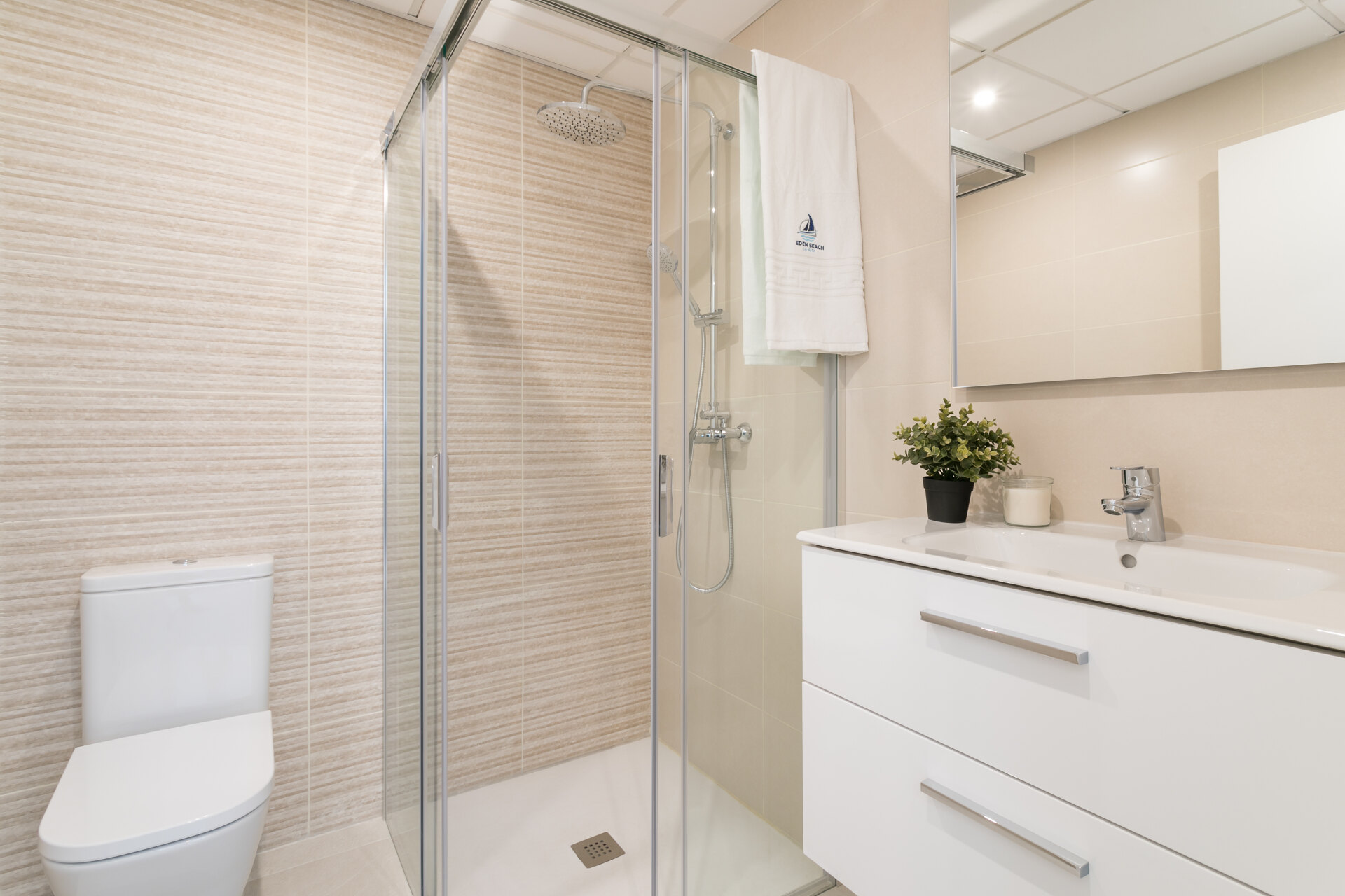 Eden Beach, apartamentos con vistas al mar cerca de la playa en Torrevieja