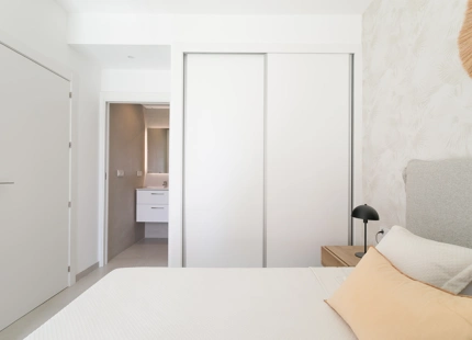 Eden Beach, apartments with sea views near the beach in Torrevieja