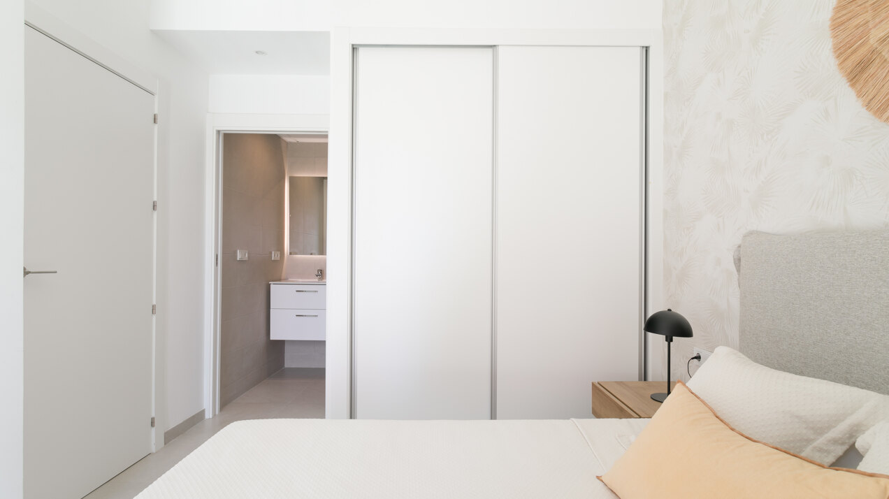Eden Beach, apartments with sea views near the beach in Torrevieja