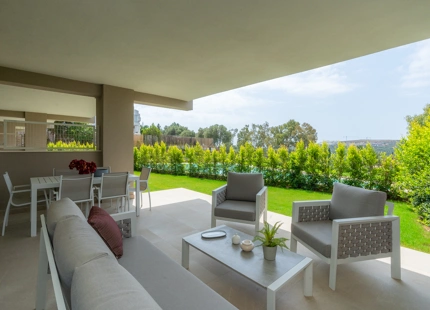 Sunny Golf, modern frontline golf apartments and penthouses in Estepona.
