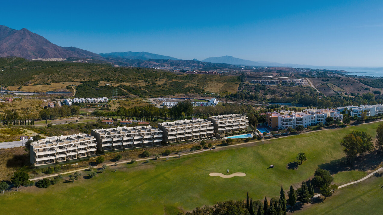 Sunny Golf, modern frontline golf apartments and penthouses in Estepona.