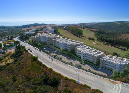 Sunny Golf, modern frontline golf apartments and penthouses in Estepona.