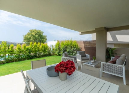 Sunny Golf, modern frontline golf apartments and penthouses in Estepona.