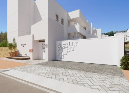 Solana Village, contemporary apartments and penthouses for golf lovers at La Cala Golf Resort in Mijas