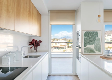 Breeze, modern apartments and townhouses on the sunny Costa Blanca.