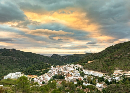 Altura 160, confort y calidad de vida en modernos apartamentos en Benahavis