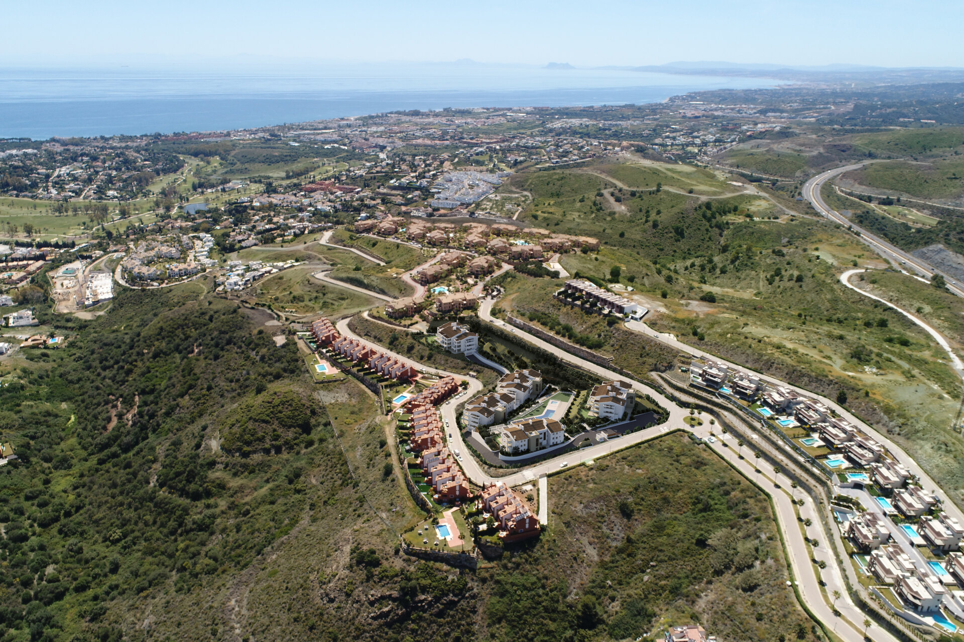 Altura 160, comfort and quality of life in modern apartments is Benahavis.