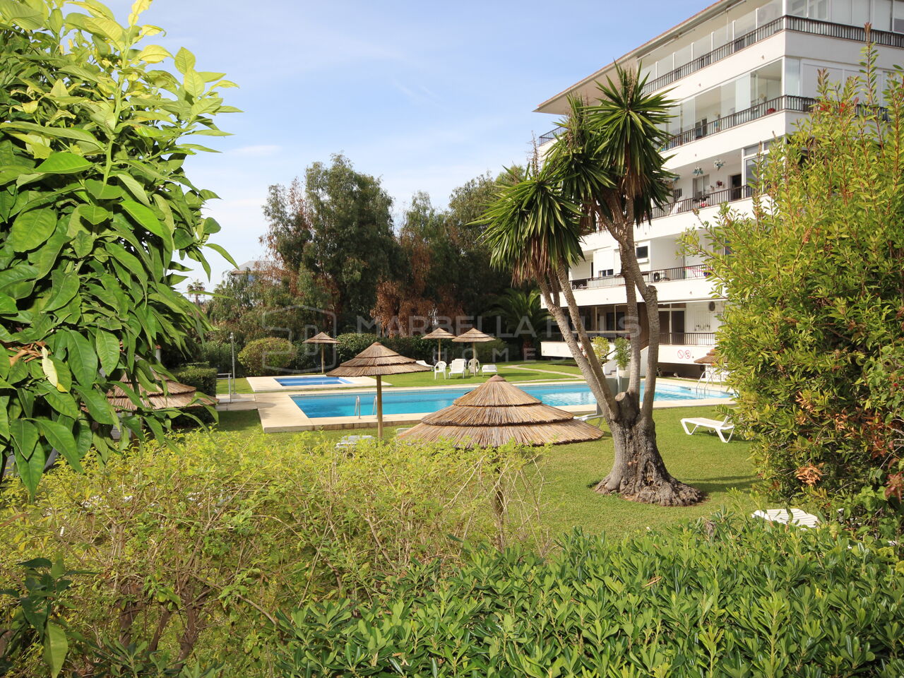 Apartamento Reformado a 100m de la Playa – A Pocos Pasos de Puerto Banús en Rio Verde Playa - Milla de Oro