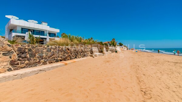 Luxuriöse Strandvilla mit 6 Schlafzimmern in Costabella mit atemberaubender 360-Grad-Aussicht - Marbella Ost