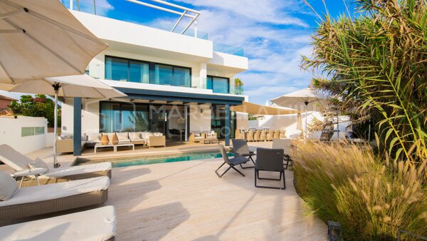 Luxuriöse Strandvilla mit 6 Schlafzimmern in Costabella mit atemberaubender 360-Grad-Aussicht - Marbella Ost