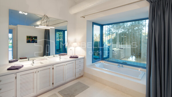 Fantástica Villa de 4 dormitorios en Monte Mayor con impresionantes vistas panorámicas - Benahavis