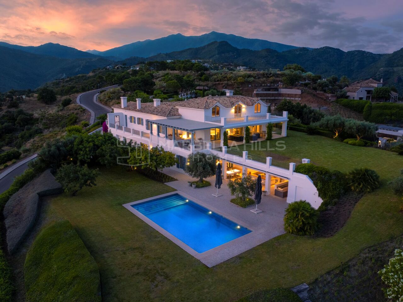 Fantastique Villa de 4 chambres à Monte Mayor avec de superbes vues panoramiques - Benahavis