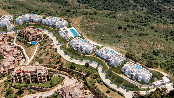 New development of 3 bedroom apartments with stunning panoramic views in La Mairena - Ojen