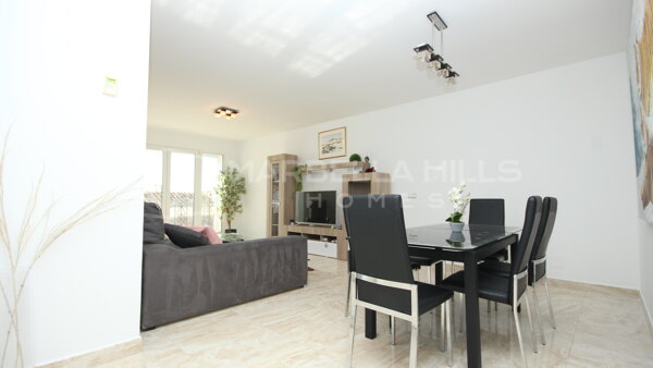 Amplio Apartamento de 2 dormitorios en Puerto Banus