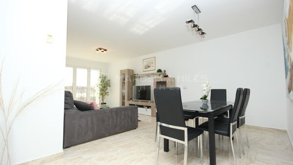 Amplio Apartamento de 2 dormitorios en Puerto Banus