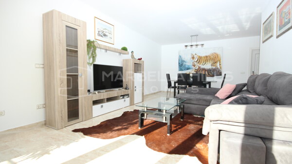 Amplio Apartamento de 2 dormitorios en Puerto Banus