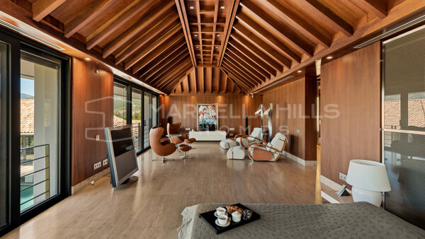 Luxuriöse Villa mit 5 Schlafzimmern und Panoramablick in La Zagaleta - Benahavis