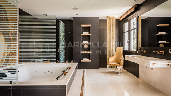 Majestueuse villa de 7 chambres avec vue panoramique à Hacienda Las Chapas - Marbella Est