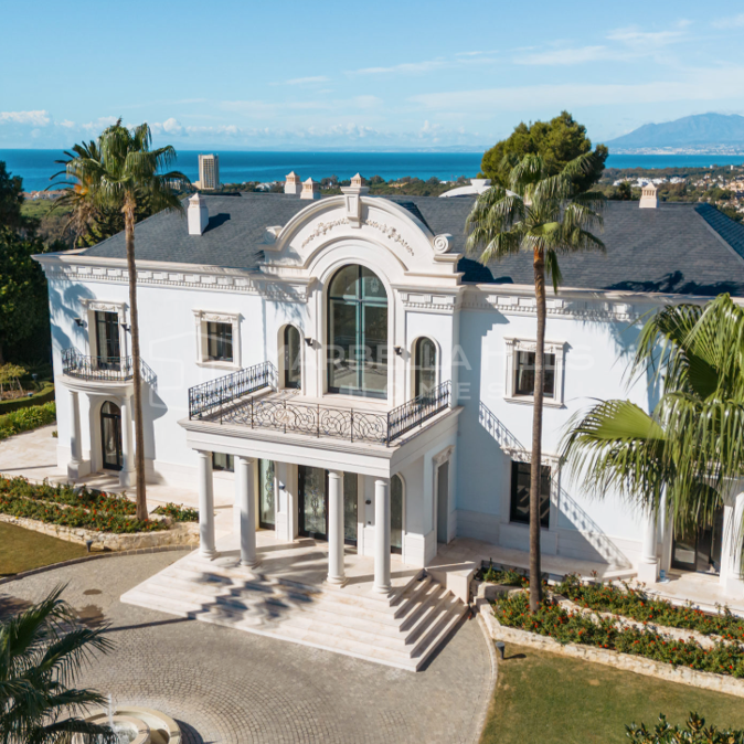 Majestic 7 bedroom villa with panoramic views in Hacienda Las Chapas - Marbella East