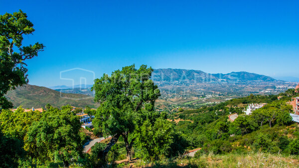 Contemporary 4 bedroom off-plan Villa with panoramic views in la Mairena - Ojen