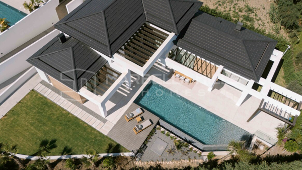 Villa contemporaine de luxe à vendre à Nueva Andalucia, Marbella