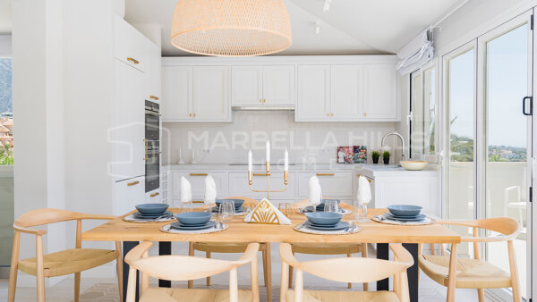 Moderne Villa mit 4 Schlafzimmern und andalusischem Charme im Golf Valley - Nueva Andalucia
